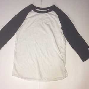 Baseball tee